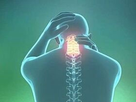 Un síntoma da osteocondrose cervical é unha dor de cabeza